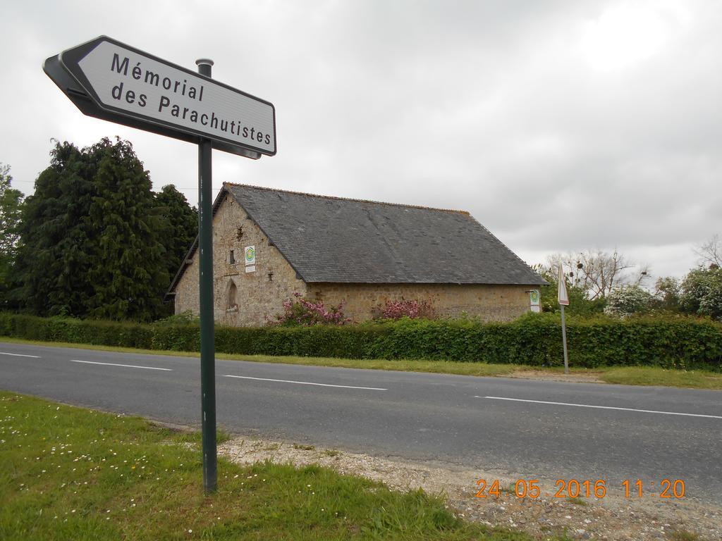 Ferme Manoir La Fiere Bed & Breakfast Sainte-Mère-Église Dış mekan fotoğraf